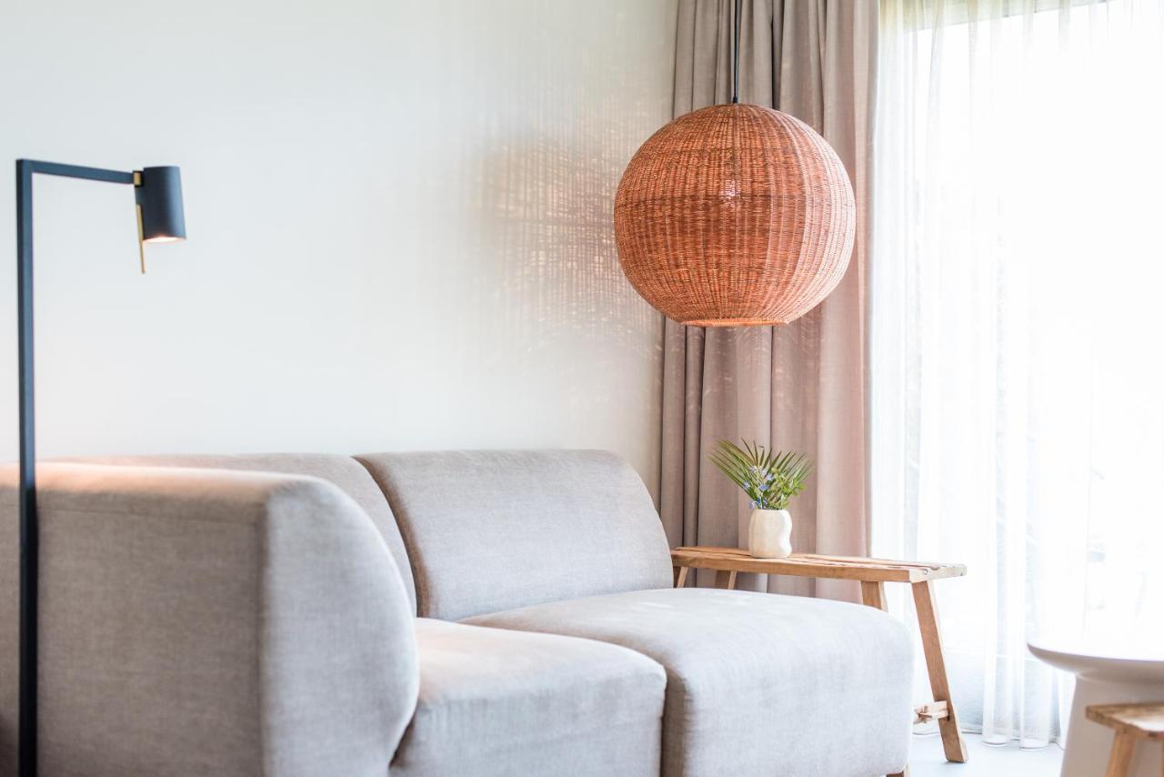 Van Heeckeren Apartments & Suites Nes Nes  Dış mekan fotoğraf