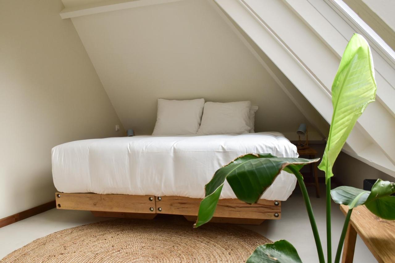 Van Heeckeren Apartments & Suites Nes Nes  Dış mekan fotoğraf